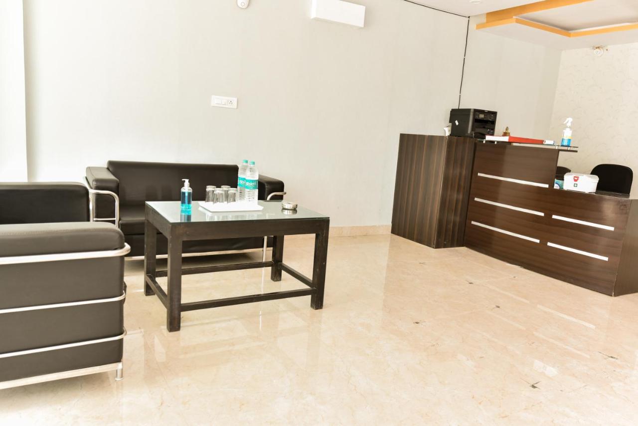 Hotel Luxury Collection Gurgaon Buitenkant foto