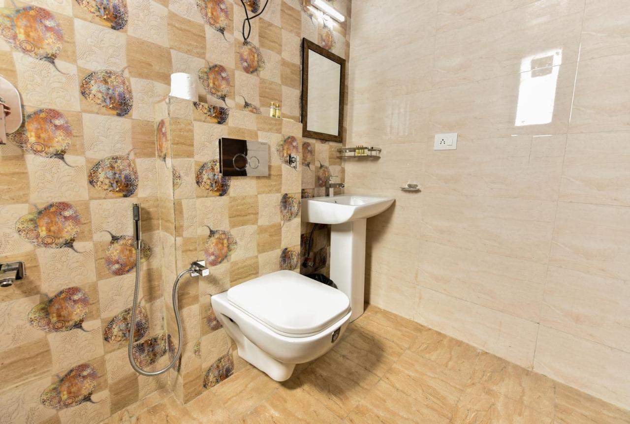 Hotel Luxury Collection Gurgaon Buitenkant foto