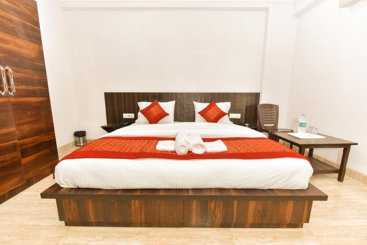 Hotel Luxury Collection Gurgaon Buitenkant foto
