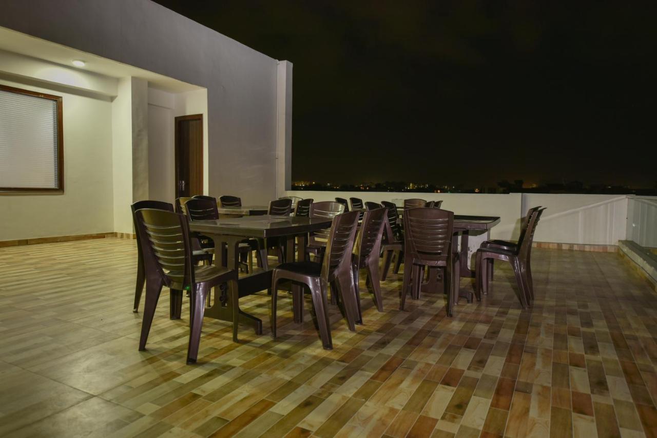 Hotel Luxury Collection Gurgaon Buitenkant foto