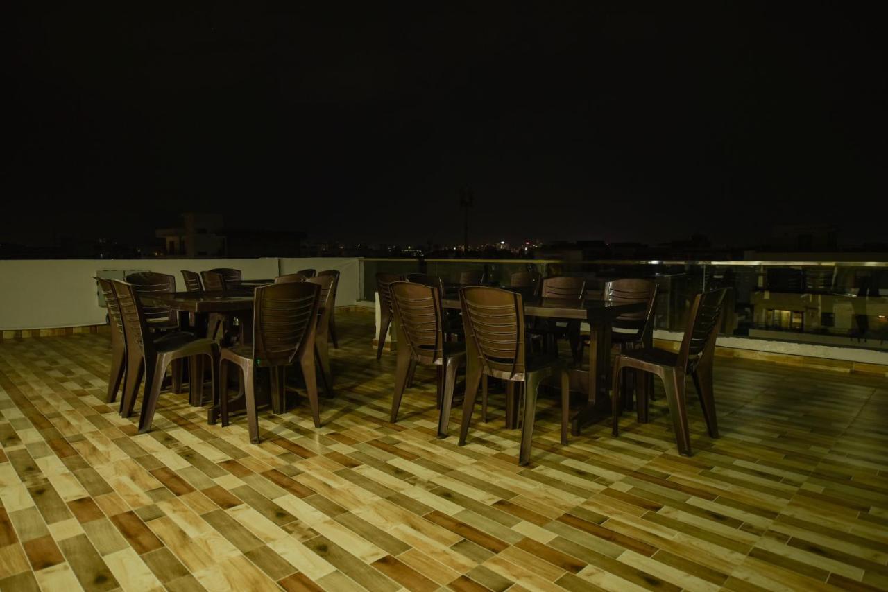 Hotel Luxury Collection Gurgaon Buitenkant foto