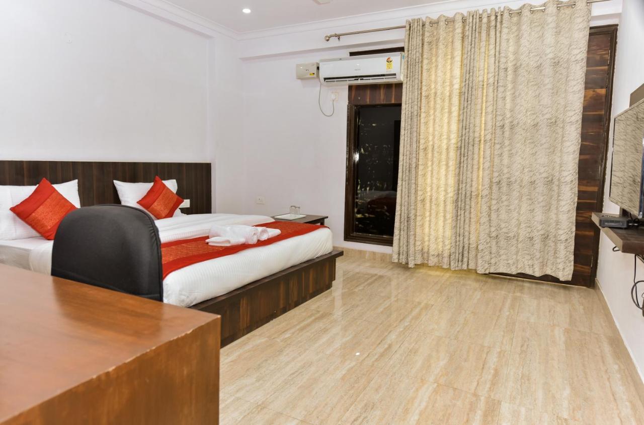 Hotel Luxury Collection Gurgaon Buitenkant foto