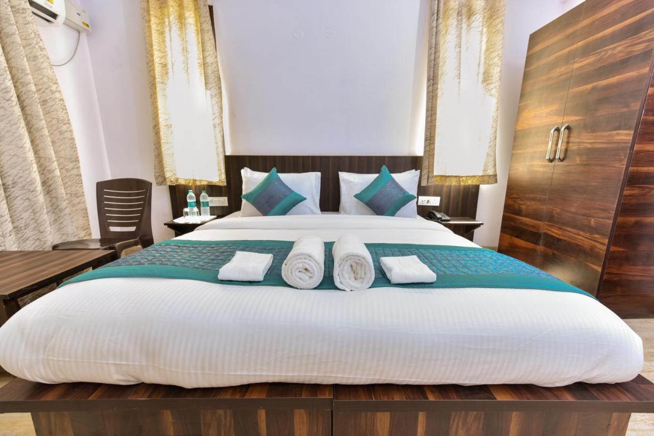 Hotel Luxury Collection Gurgaon Buitenkant foto